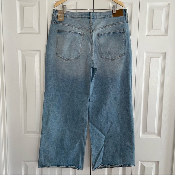 Madewell distressed superwide - leg Jean size 33P/L30/1/2 - Picture 2 of 14